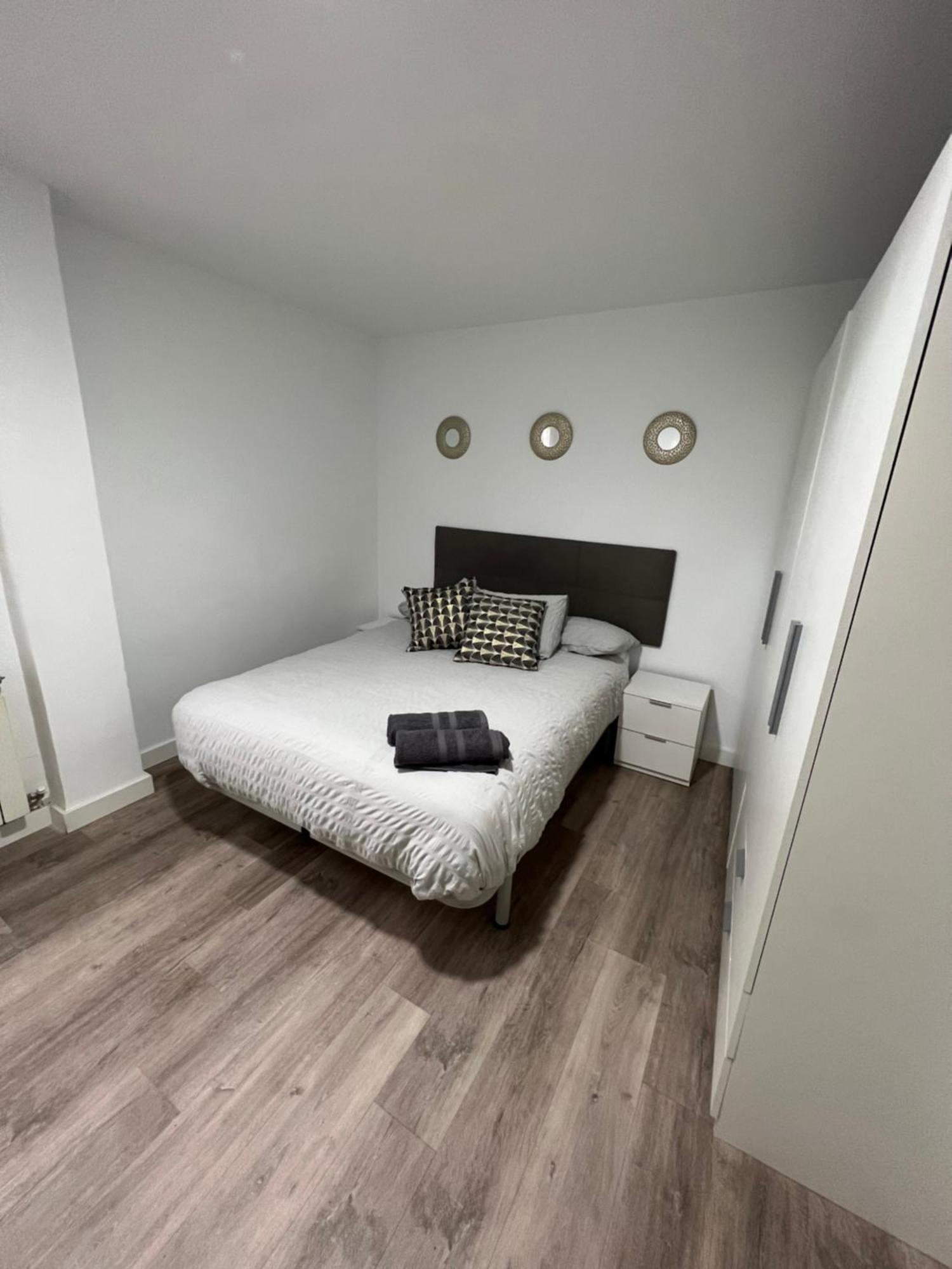 Apartamento En Zaragoza Junto A La Estacion Delicias Apartman Kültér fotó